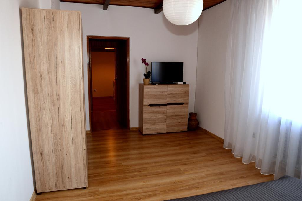 Villa Osa Modlin Airport Закрочим Номер фото