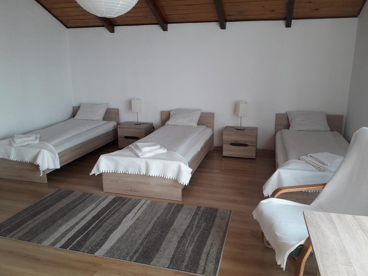 Villa Osa Modlin Airport Закрочим Экстерьер фото