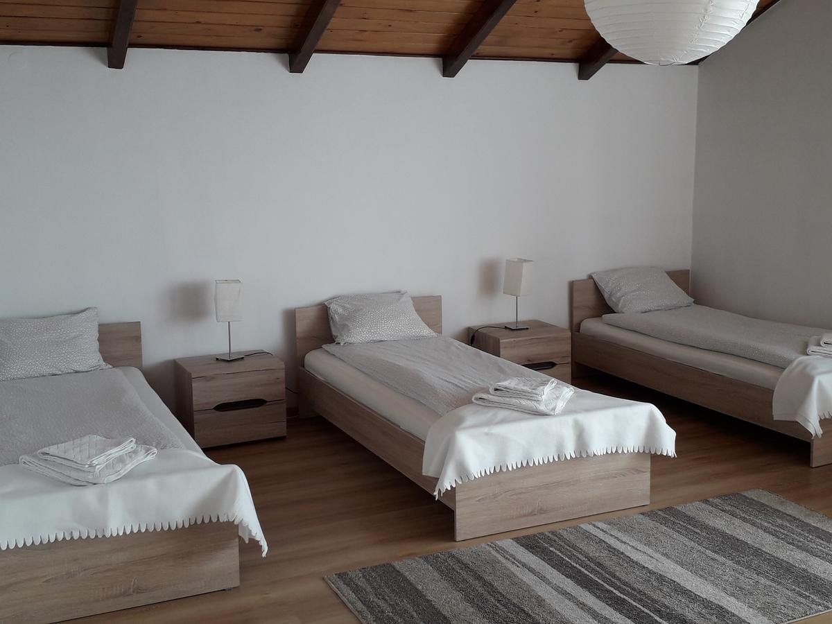 Villa Osa Modlin Airport Закрочим Экстерьер фото